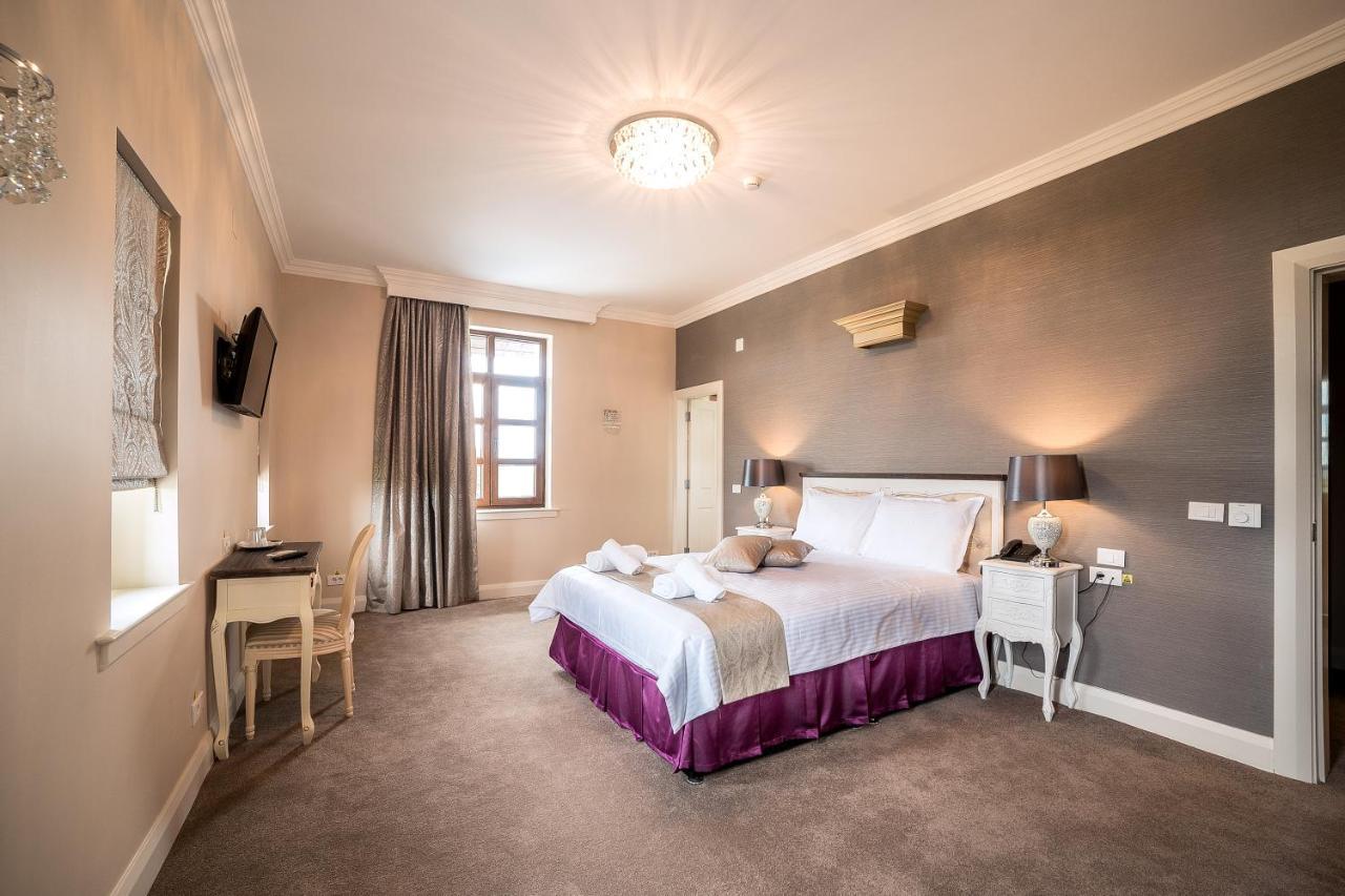 The Frontier Hotel Siret Ngoại thất bức ảnh